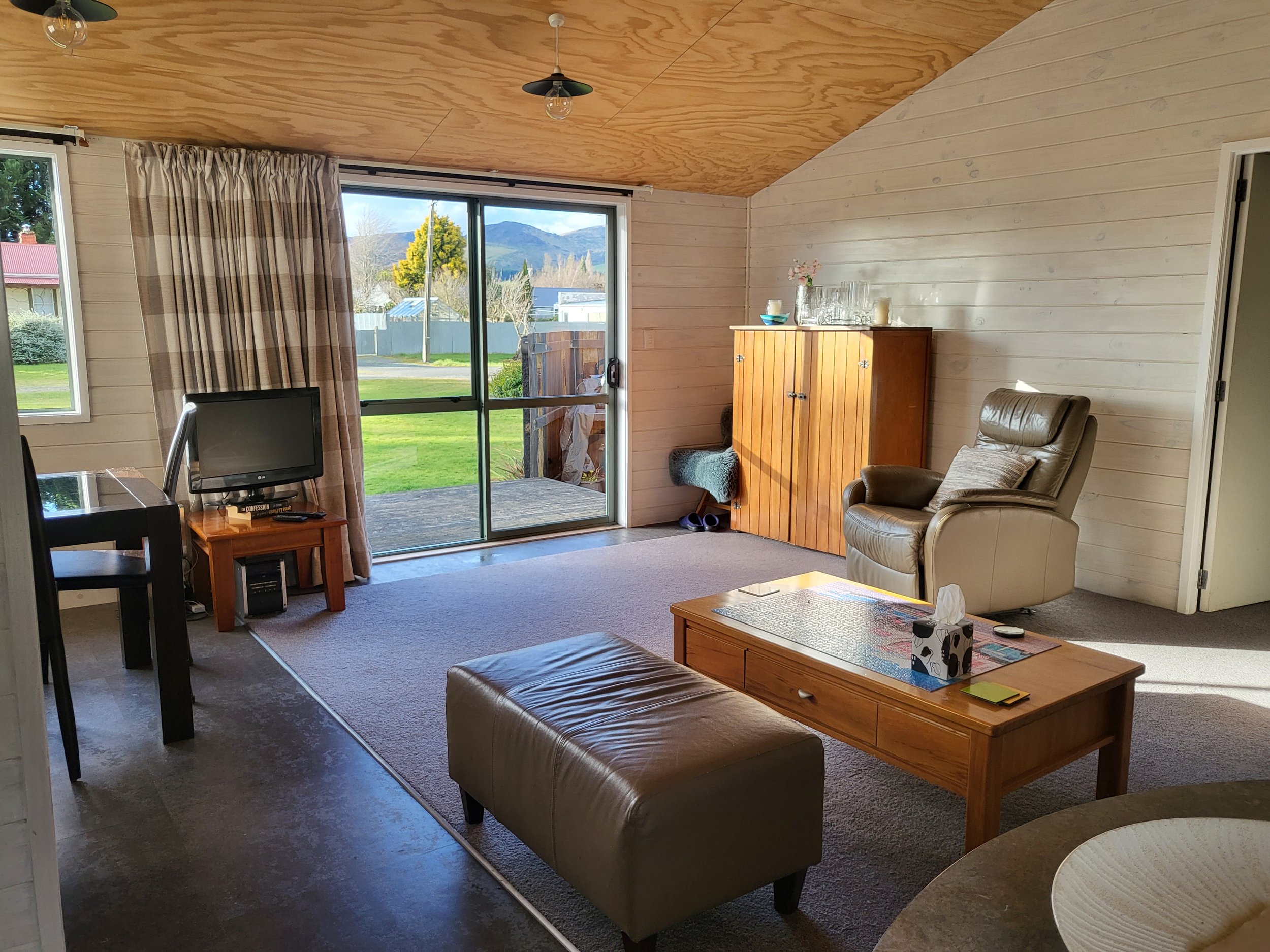 Lumsden Bach Self Contained Lumsden Long & Short